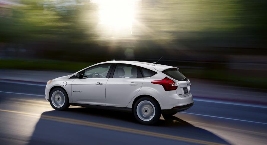  Ford Focus Electric 2011 года  (фото 51 из 131)